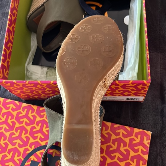 Tory Burch lace up espadrille - Picture 5 of 8